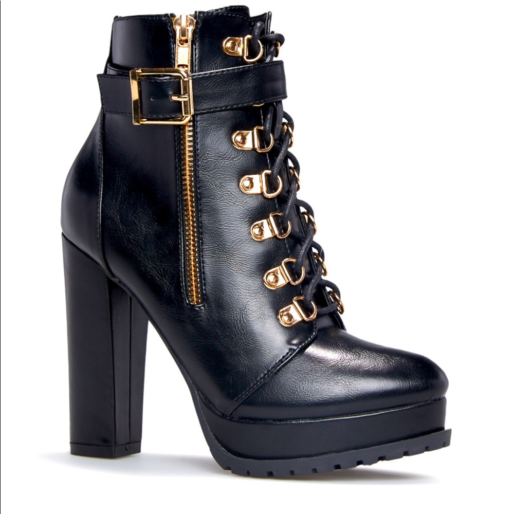Womens booties black with gold details